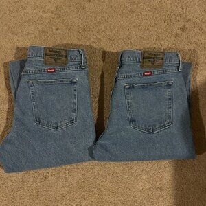 Bundle of 2 Wrangler Men’s Light Wash Straight Leg Jeans